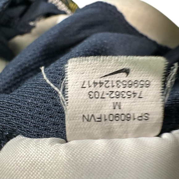 Nike Gym Shorts Geometric Dri Fit Performance Athletic With Pockets Boys Medium - Picture 12 of 12